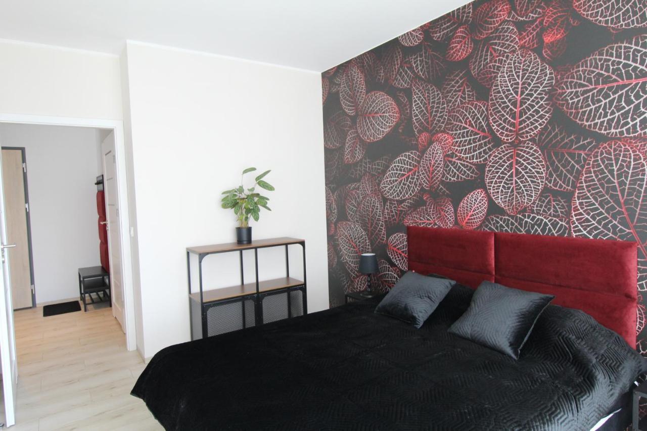 New Apartment Mona Warsaw Red Exterior photo